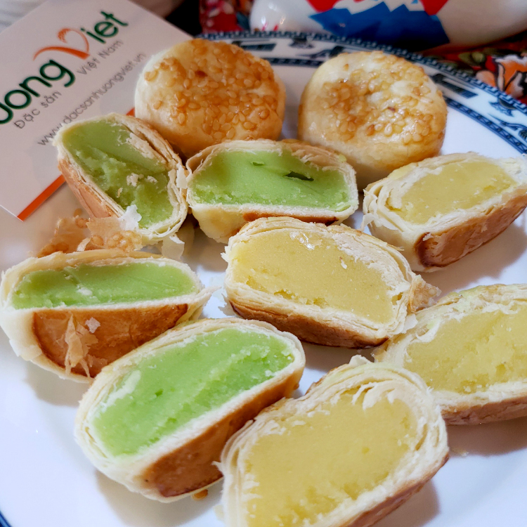 Bánh Long Châu đậu xanh Tân Huê Viên 200gr Bánh Long Châu đậu xanh Tân Huê Viên 200gr